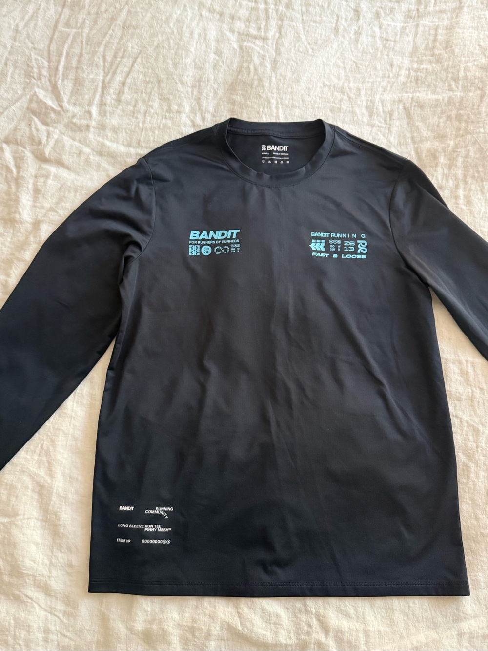 Bandit Long Sleeve Unisex XS